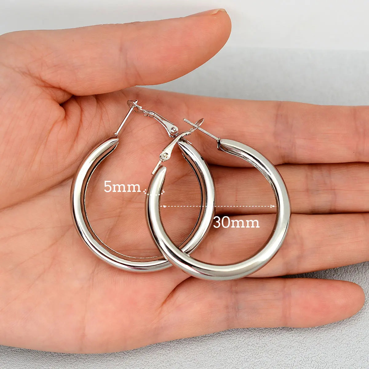 Smooth Circle Hoop Earrings – Gold & Silver, 15mm–70mm | Women's Fashion Jewelry