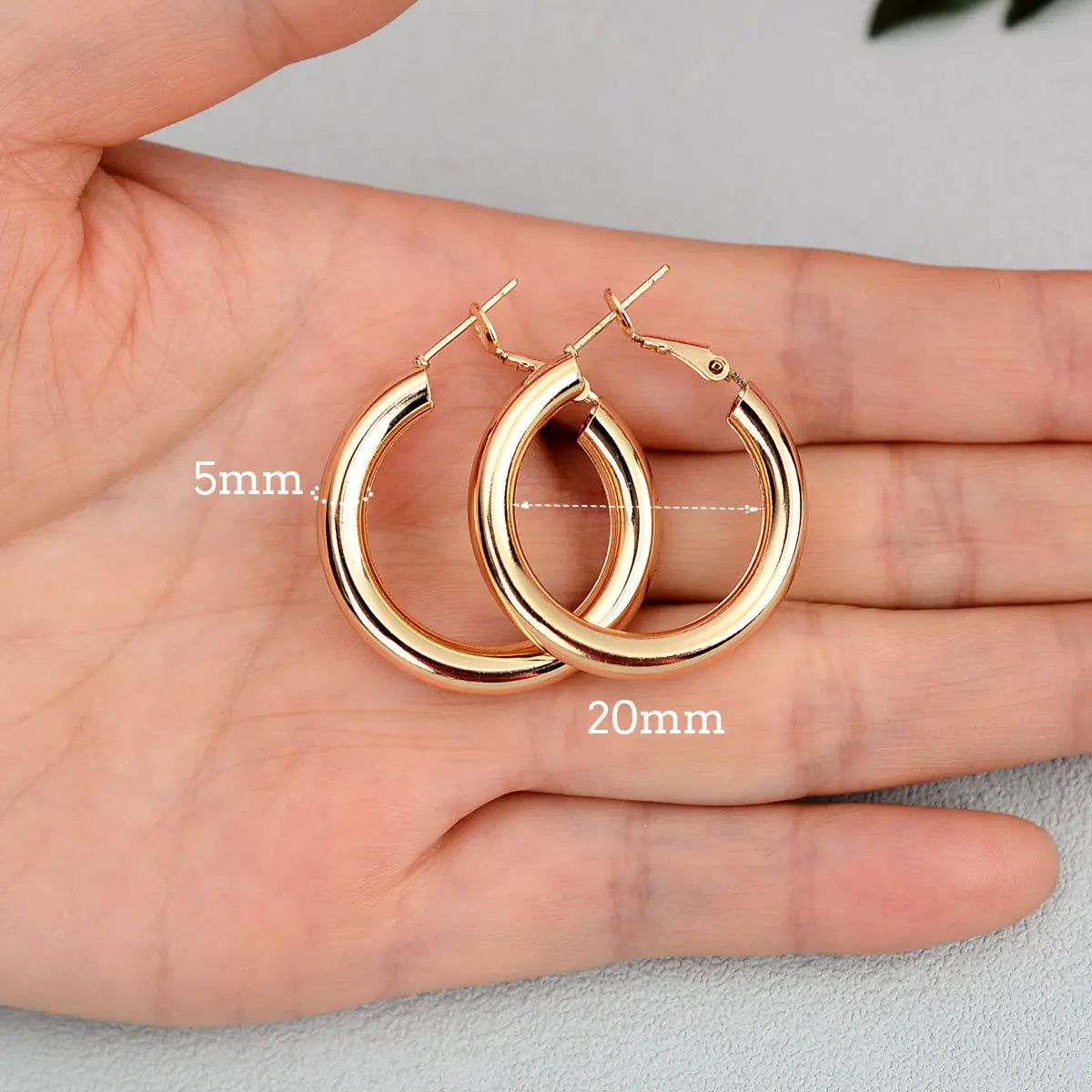 Smooth Circle Hoop Earrings – Gold & Silver, 15mm–70mm | Women's Fashion Jewelry